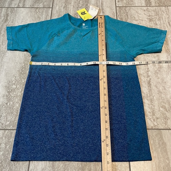 All in Motion Raglan Short Sleeve Ombre Blue Green Shirt size L Boys (10-12) - Picture 2 of 4